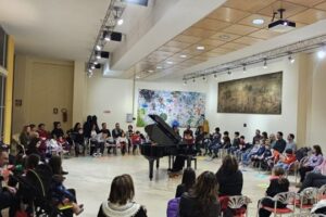 Sold Out al Concerto di Natale: Il Magico Spettacolo di Giusy Caruso per Famiglie e Bambini