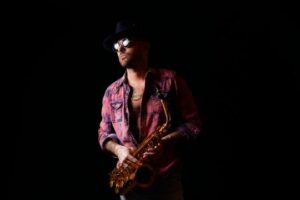 Jimmy Sax in Concerto a Pompei: un vento epico sotto le stelle